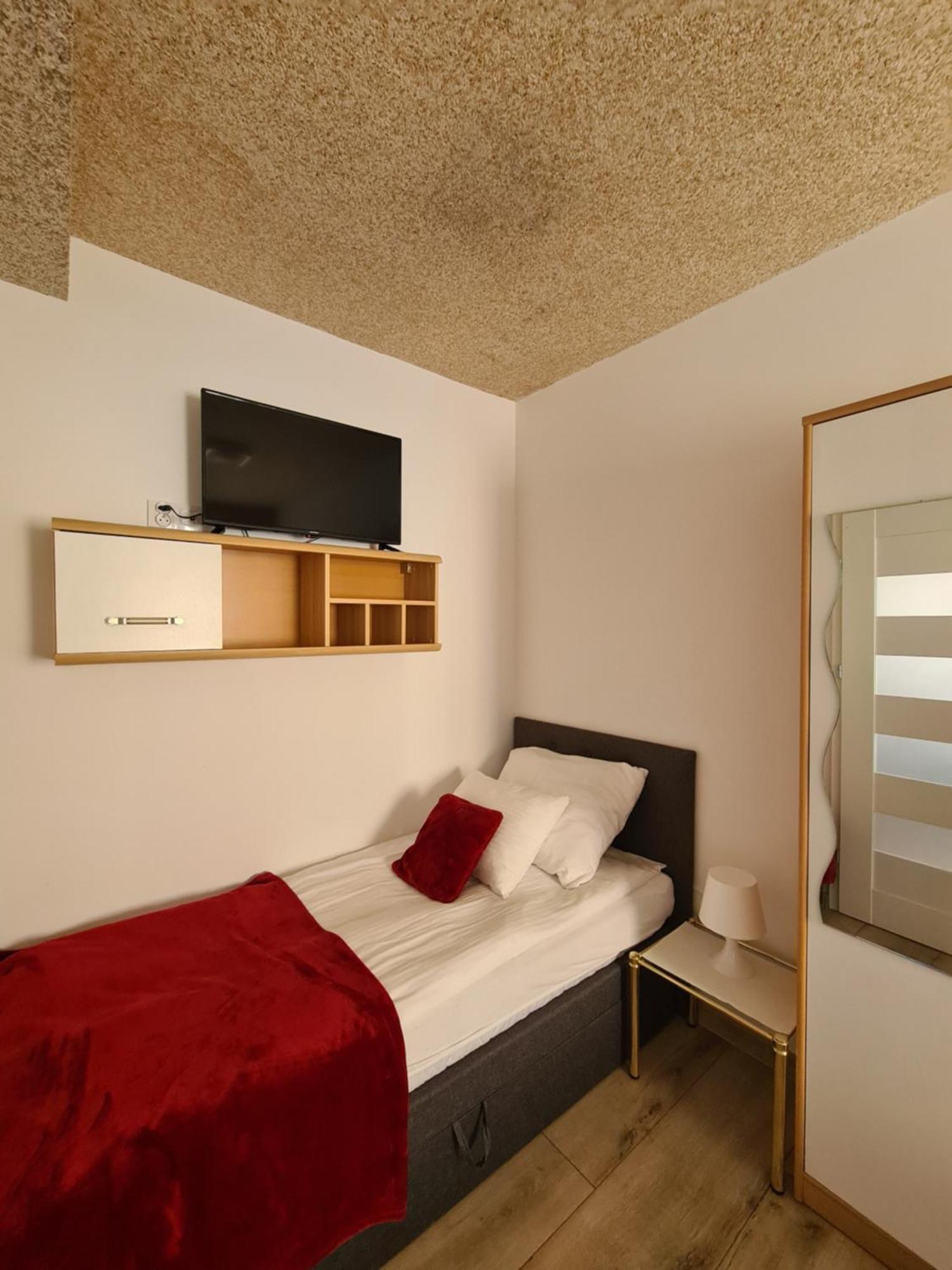 Apartamenty Katarina Ustrzyki Dolne Exterior photo